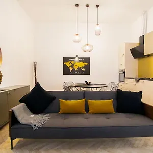 Real Delux Next To Gozsdu & Synagogue Budapest